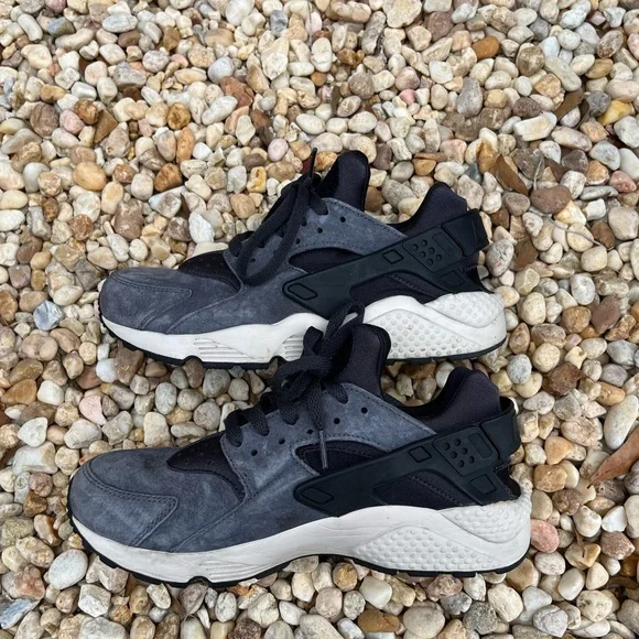 Nike Air Huarache shoes - Picture 6 of 7